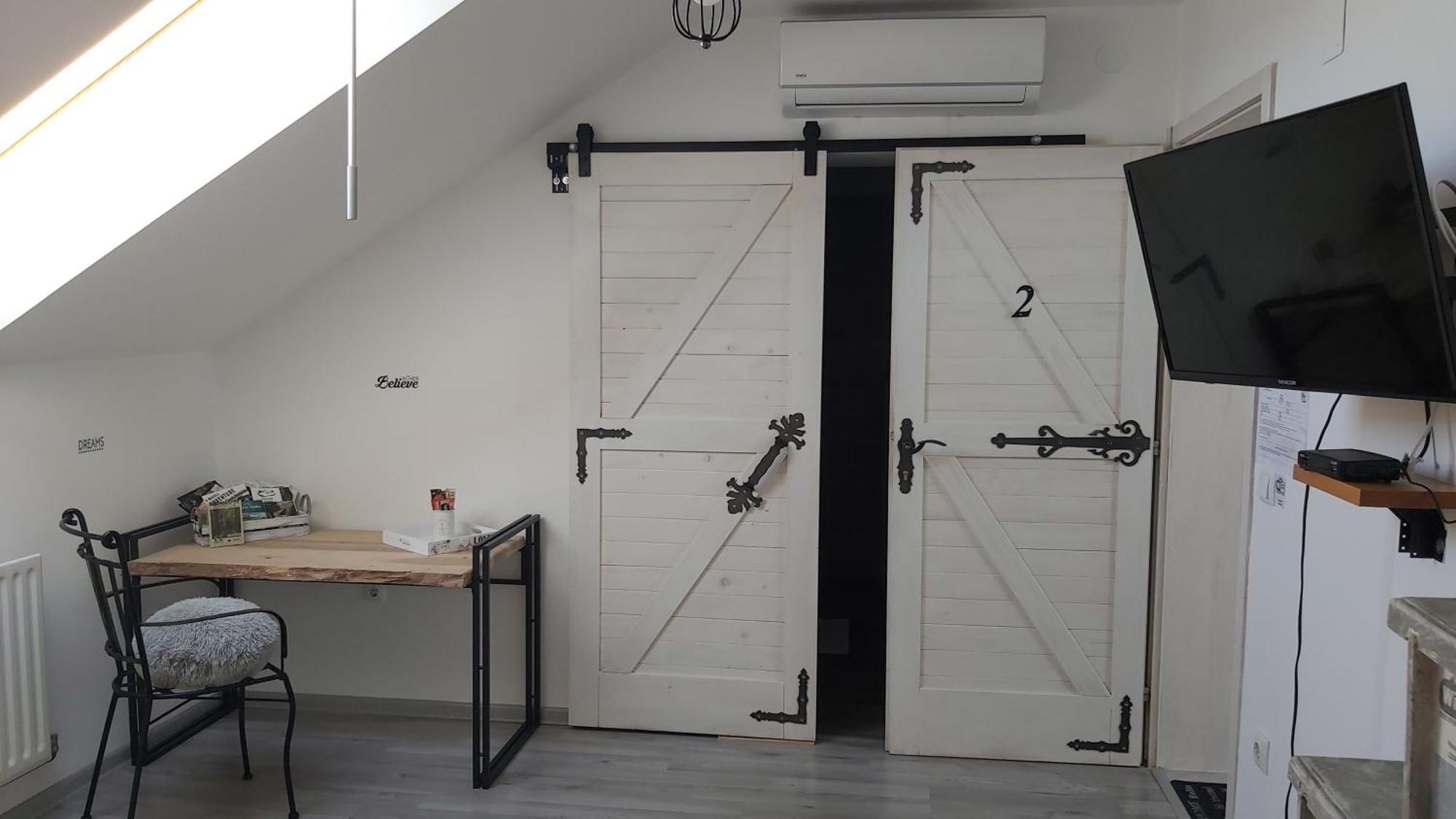 Studio Apartman Grizzly سلوني المظهر الخارجي الصورة